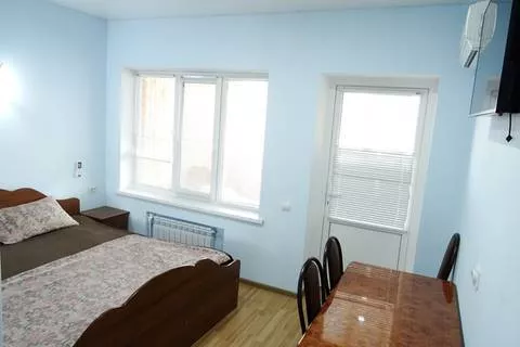 Двухкомнатный люкс с кухней. Отель «Надежда». Должанская Двухкомнатный люкс с кухней. Отель «Надежда». Должанская