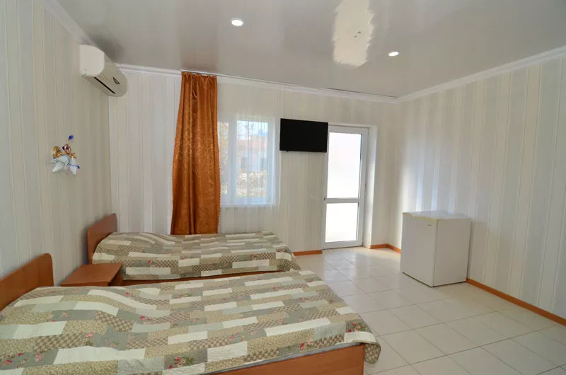 4-местный номер. Гостевой дом «Риф». Заозерное