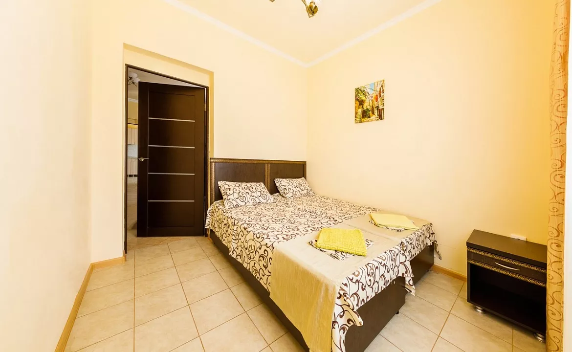 3-комнатный с кухней и балконом. База отдыха "Тюльпан". Витязево