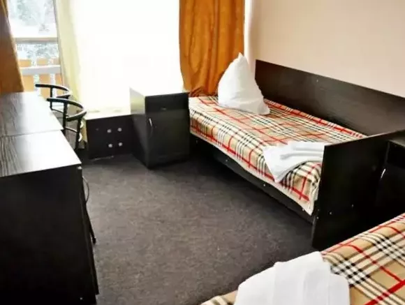 2-местный (3, 4, 5, 6 этаж). Гостиница «Домбай». Домбай-гостиницы