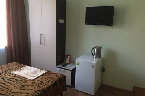 Для двоих с кроватью сан/узел на 2 номера. Гостевой дом Винтаж. Лазаревское