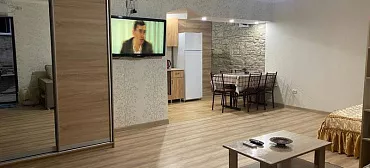 Квартира в многоквартирном доме Абазинская 35