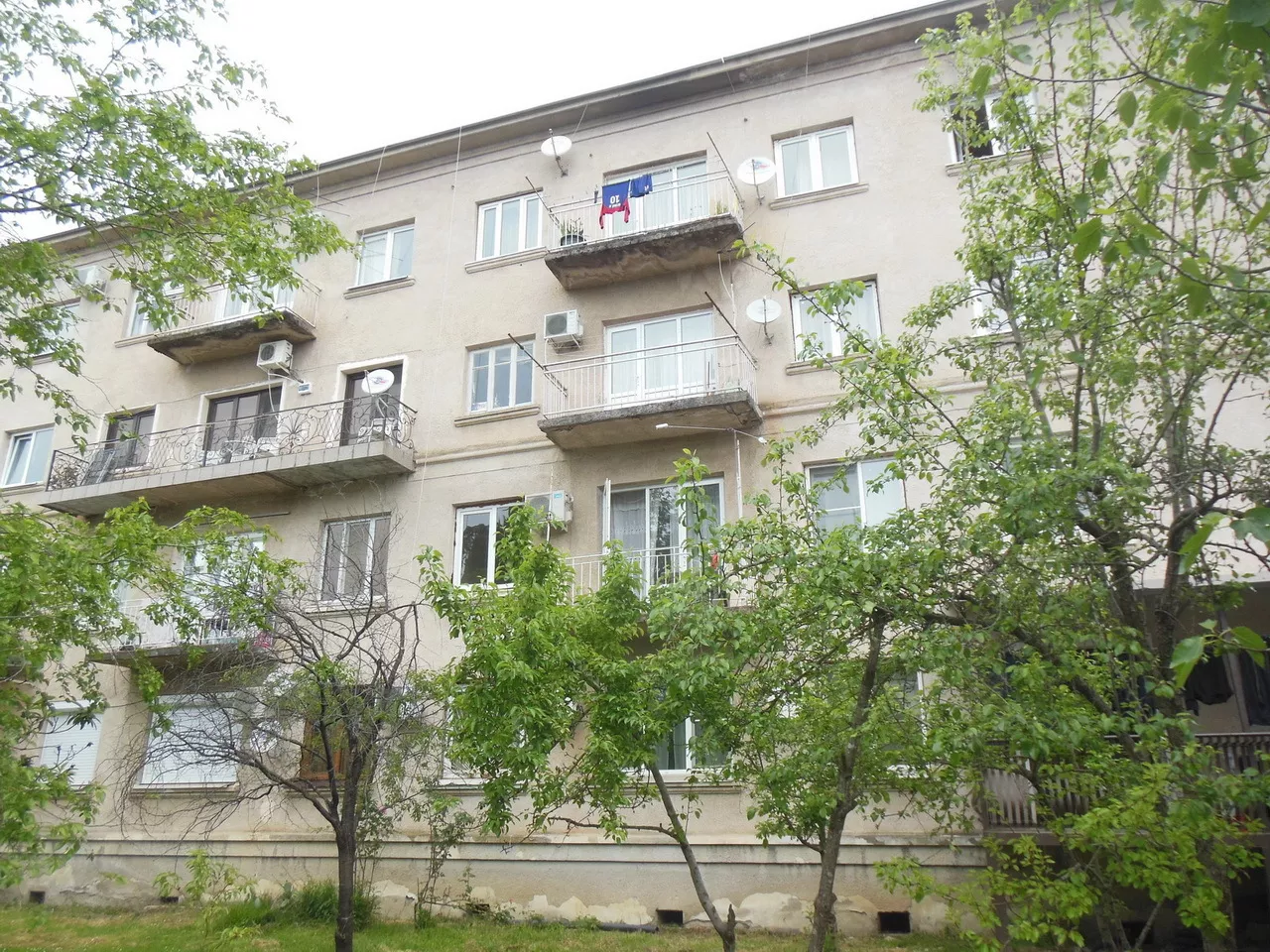 . Квартира в многоквартирном доме 1к квартира "Лора" в Новом Афоне 1 линия. Новый Афон