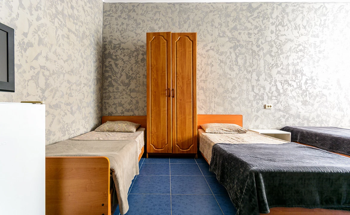 Четырёхместный стандарт. Гостевой дом УЮТ на ул. Новороссийское шоссе 1/7. Джубга