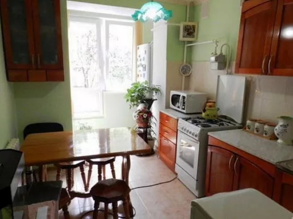 . Квартира в многоквартирном доме 2х-комнатная Олега Кошевого 24. Дивноморское