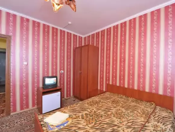 3-х местный «Стандарт». Отель «Адель». Домбай-гостиницы