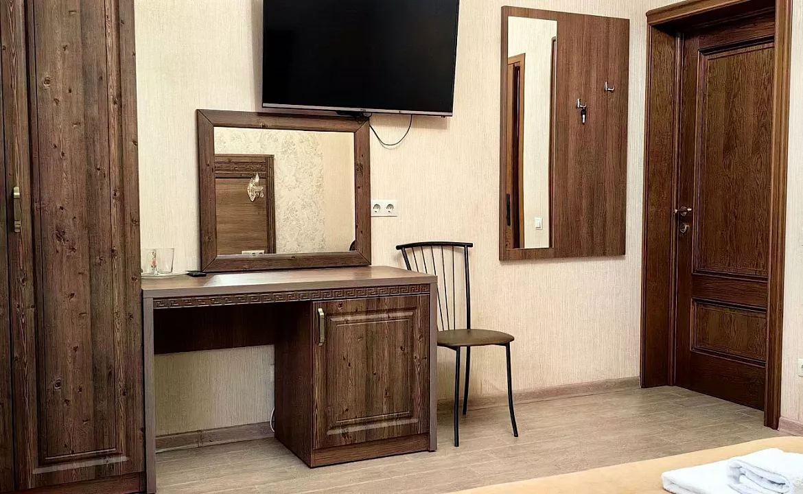 Комфорт трехместный. Гостевой дом «ГРИФ». Адлер