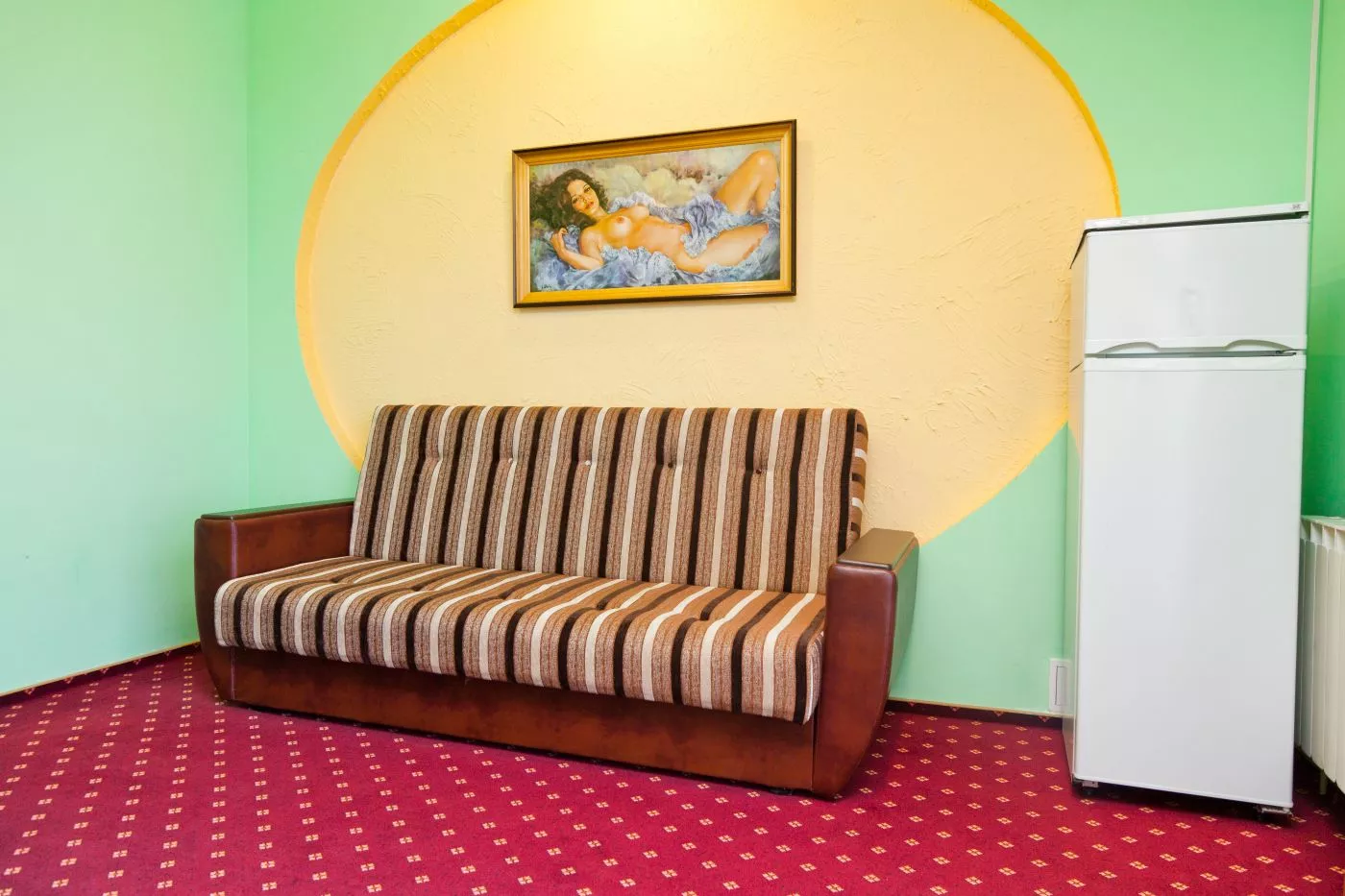 . Отель Водноспортивный клуб-отель "Торнадо". Ейск