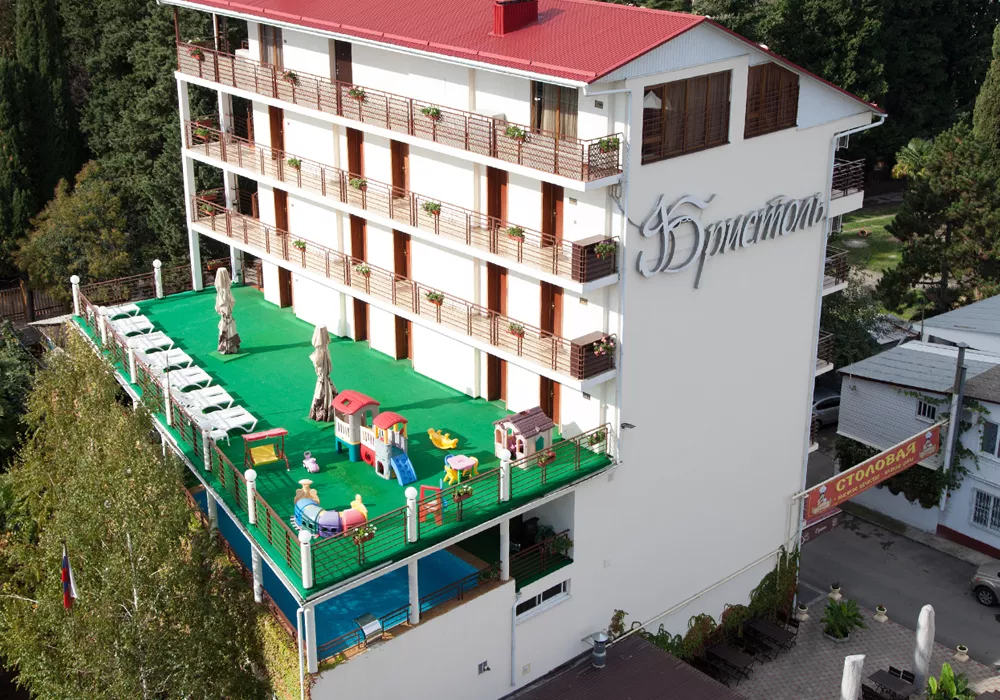 . Отель "Бристоль". Лазаревское