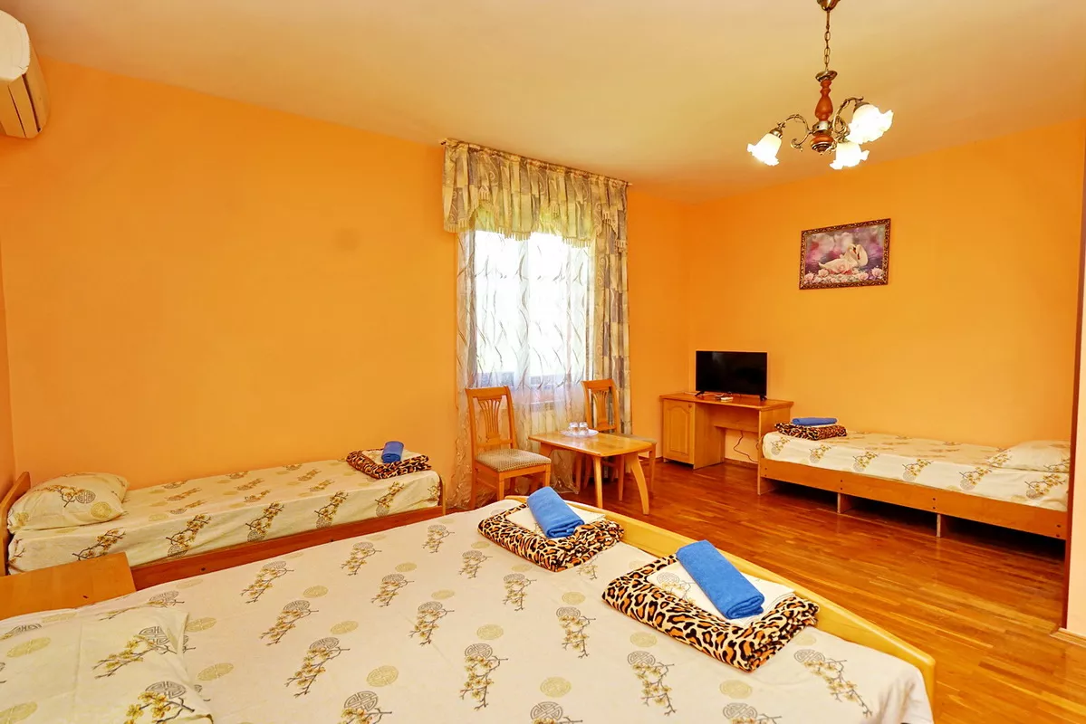 . Гостевой дом Атлантис. Лазаревское