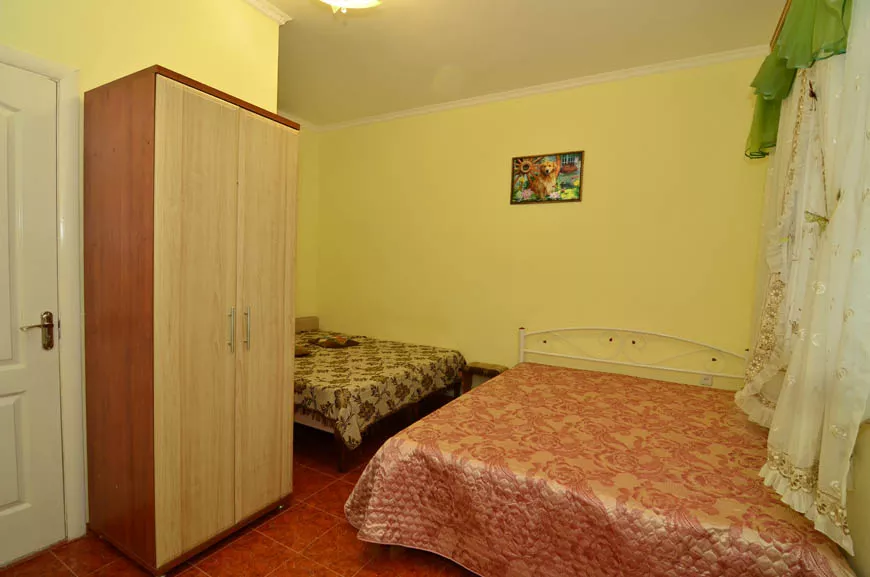 4-местный номер «Мятный». Гостевой дом Гостевой дом «Радуга». Саки 4-местный номер «Мятный». Гостевой дом Гостевой дом «Радуга». Саки