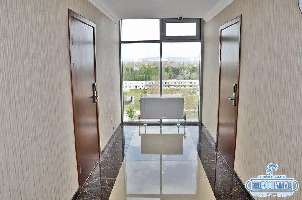 . Отель "Skybridge". Нижнее Джемете . Отель "Skybridge". Нижнее Джемете