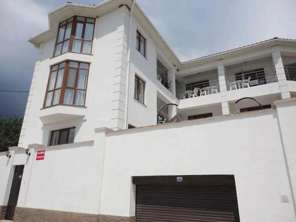 . Гостевой Дом Ошале. Орджоникидзе