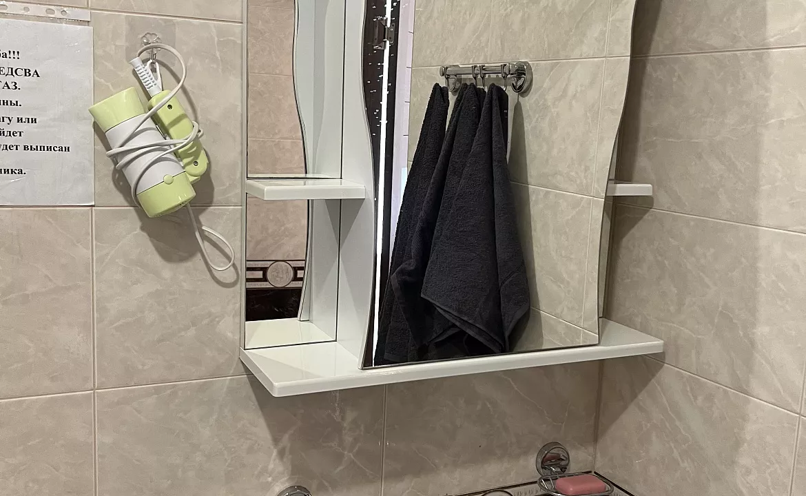 Комната 1. Гостевой дом Lux. Квартиры в Пицунде