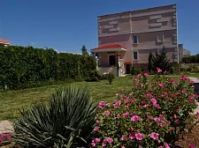 Отель "У моря"