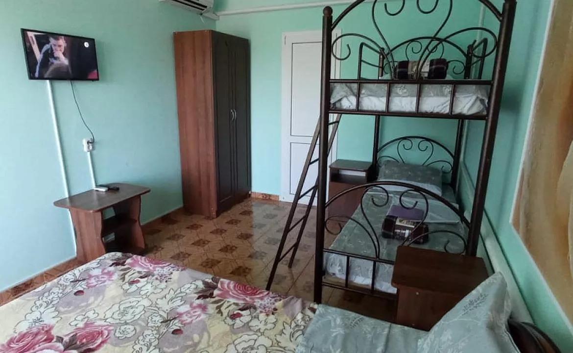 Четырехместный. Гостевой дом Персей. Витязево Четырехместный. Гостевой дом Персей. Витязево