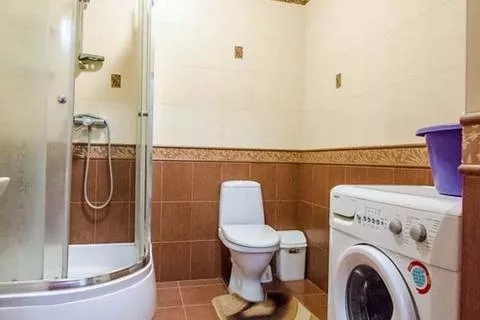 6-ти местный 3-х комн. «Семейный Люкс» (цок. эт). Гостевой дом «Уют на Демышева». Евпатория