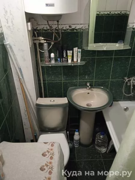 Квартира «Море рядом». Квартира в многоквартирном доме У Сабрины. Гагра