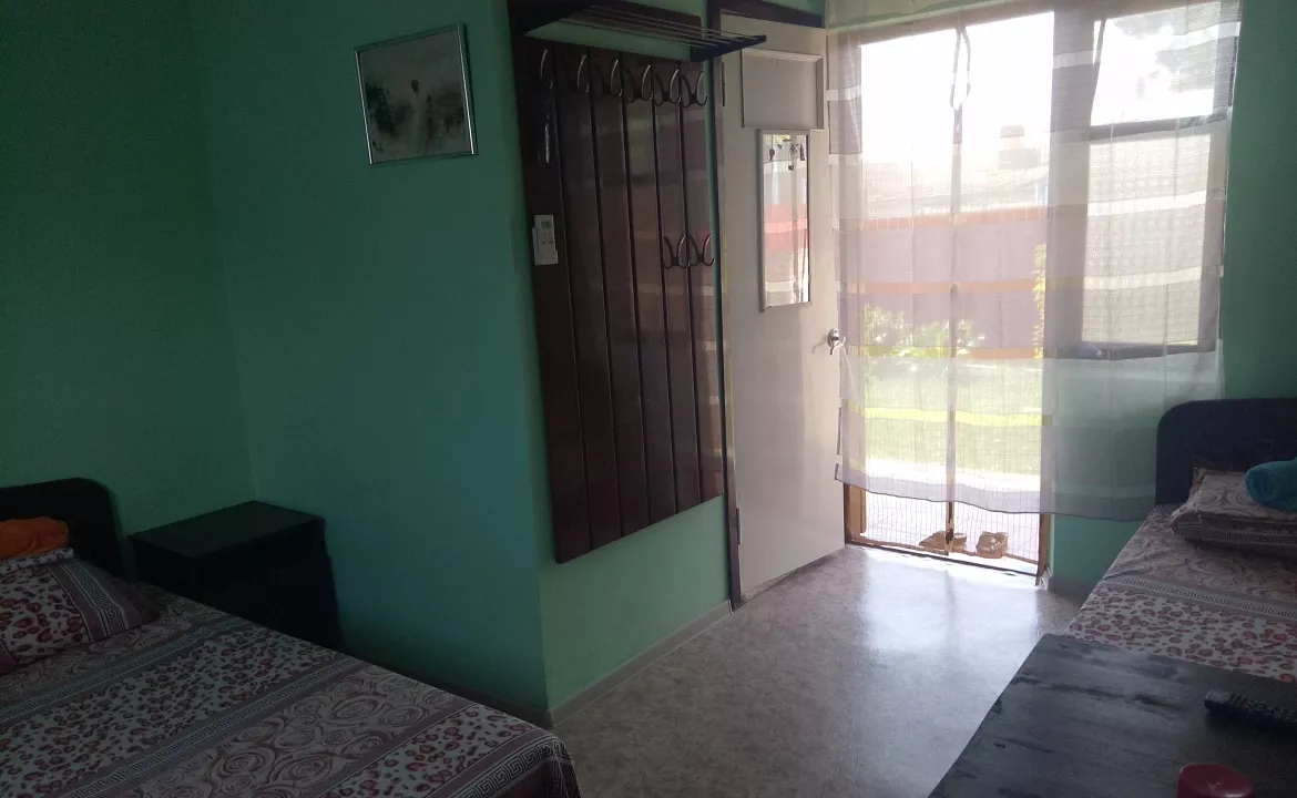 Трехместный комфорт. Гостевой дом SunnyHouse. Витязево Трехместный комфорт. Гостевой дом SunnyHouse. Витязево