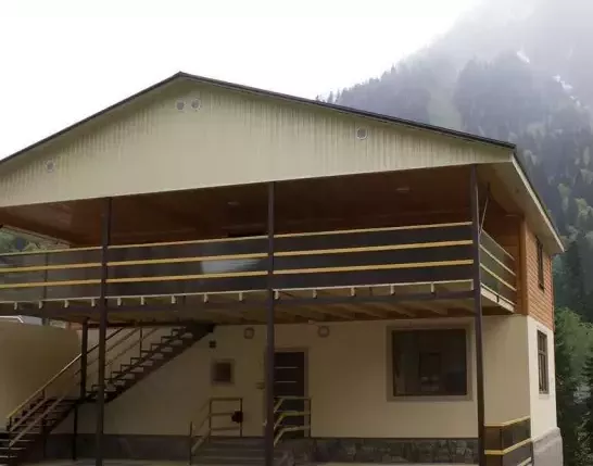 Стандарт 3-местный (Коттедж). Отель «Меридиан». Домбай-гостиницы