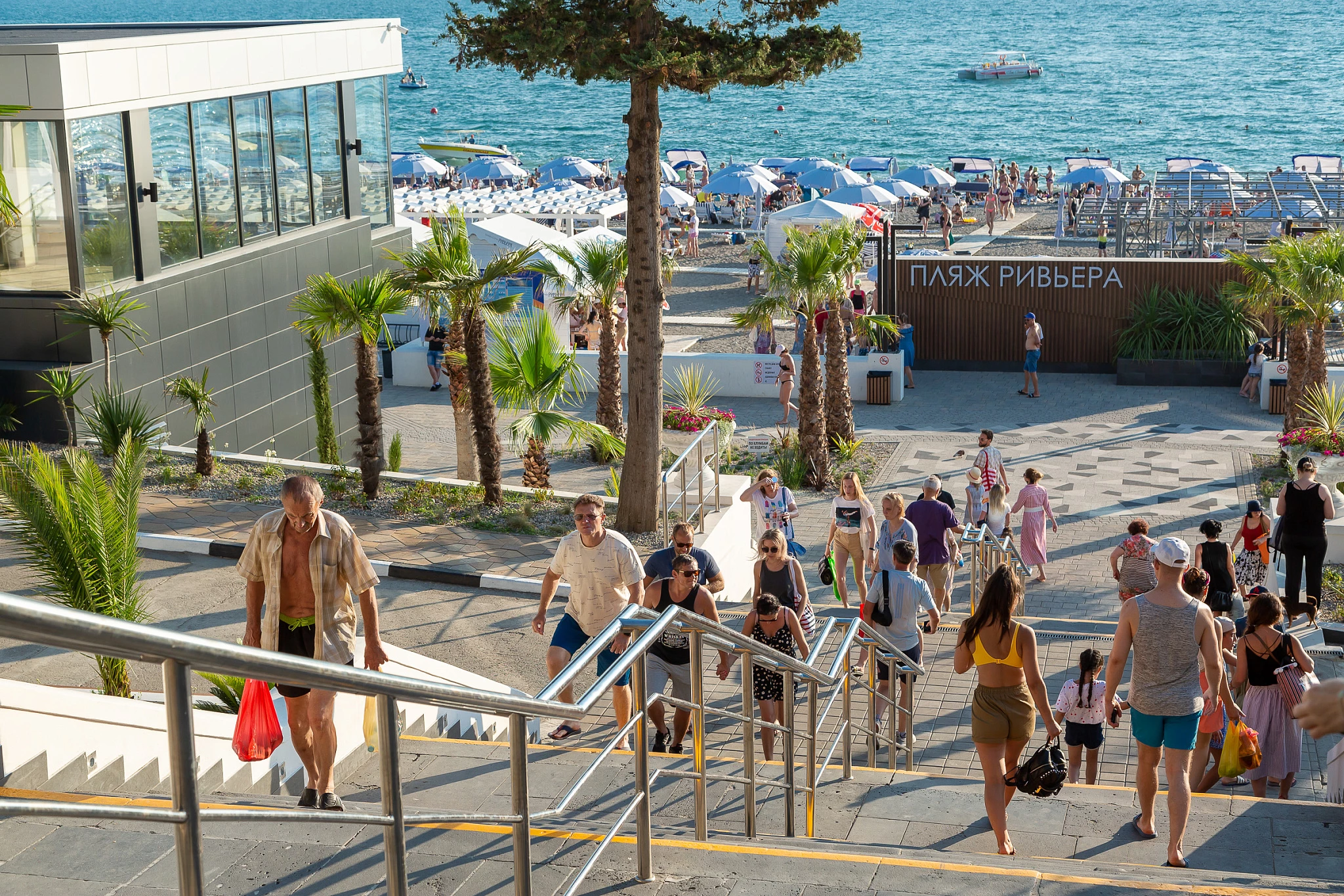 . Уютные Квартиры в центре Сочи рядом с крупнейшим пляжным комплексом Ривьера. Сочи