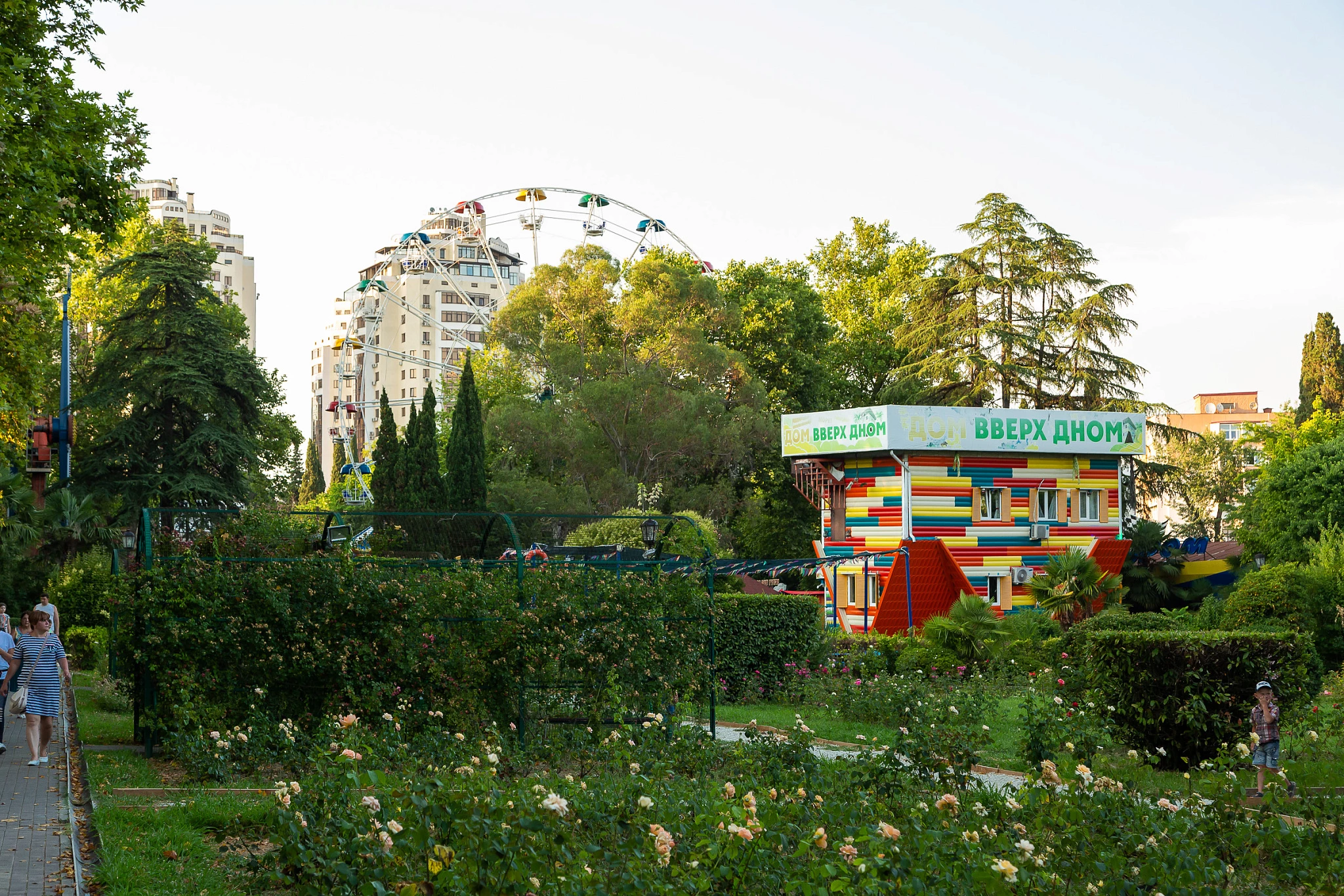 . Уютные Квартиры в центре Сочи рядом с крупнейшим пляжным комплексом Ривьера. Сочи