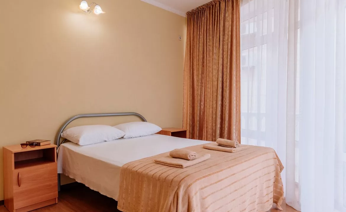 Двухкомнатный с балконом. Гостевой дом "София" - Лазаревское. Лазаревское