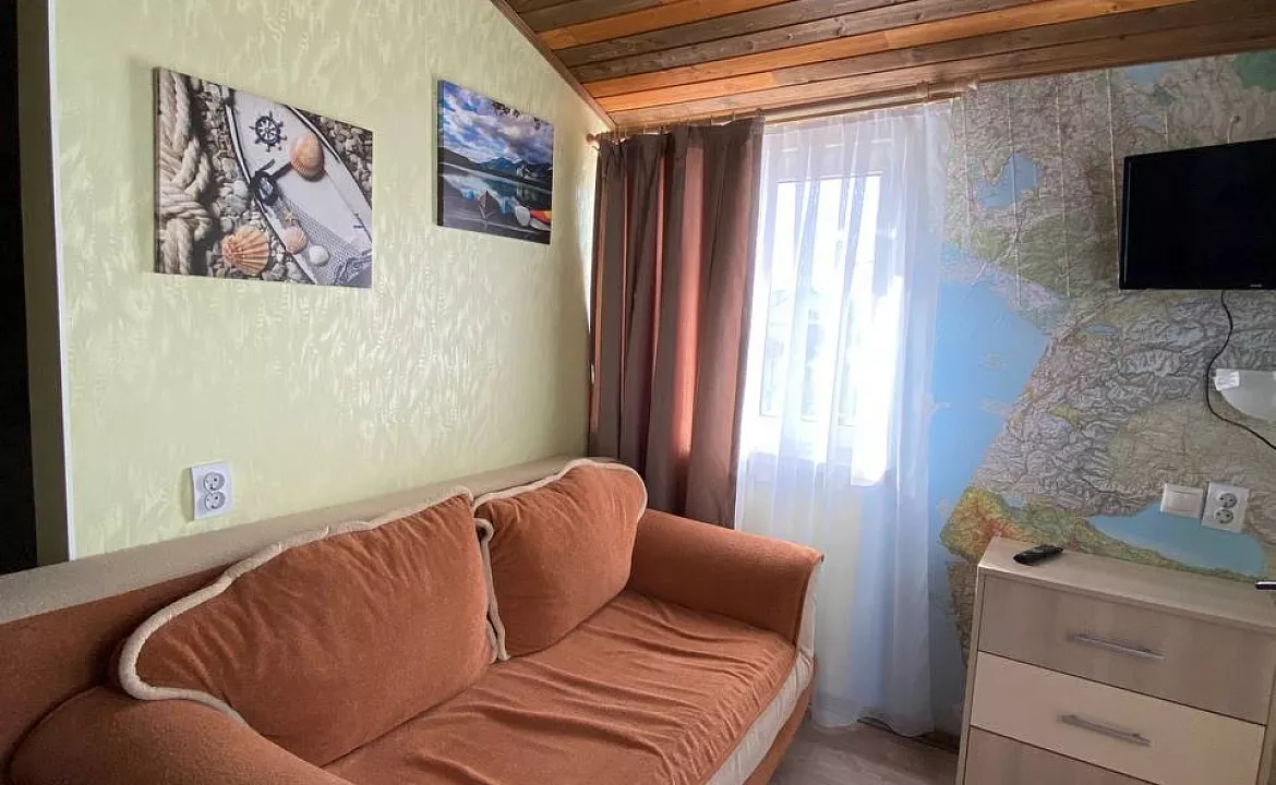 двухместный второй этаж. Гостевой дом "Инжир". Новомихайловский двухместный второй этаж. Гостевой дом "Инжир". Новомихайловский