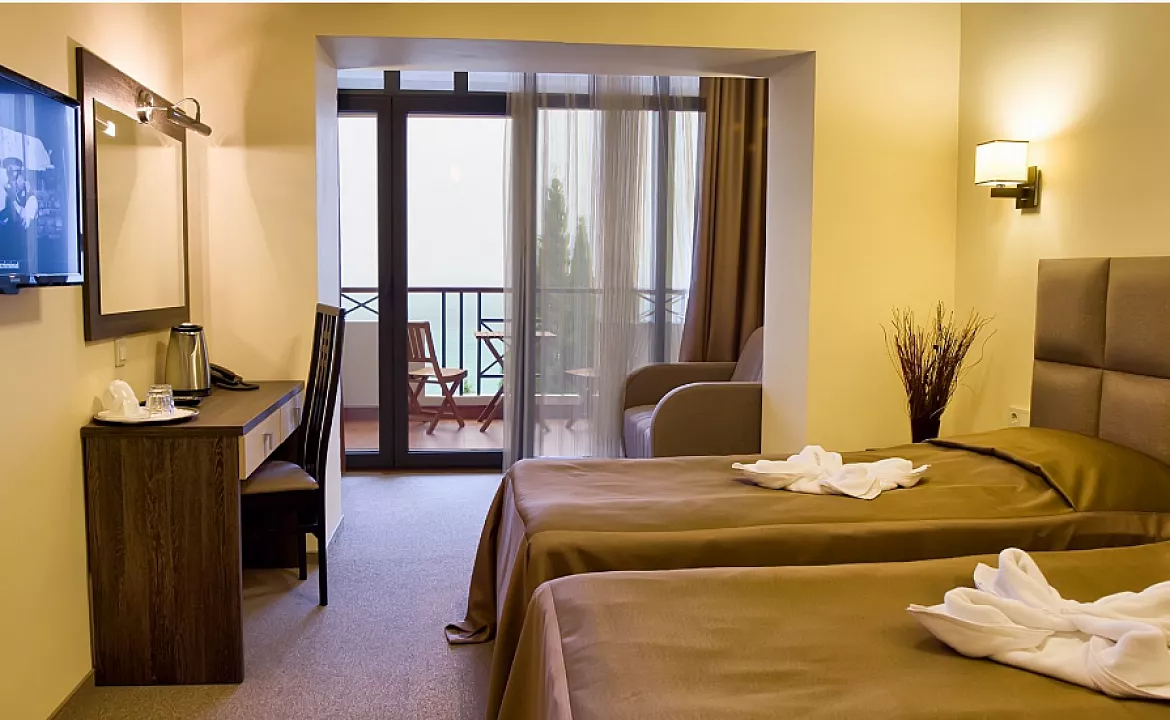 Комфорт. Отель Актёр. Ялта