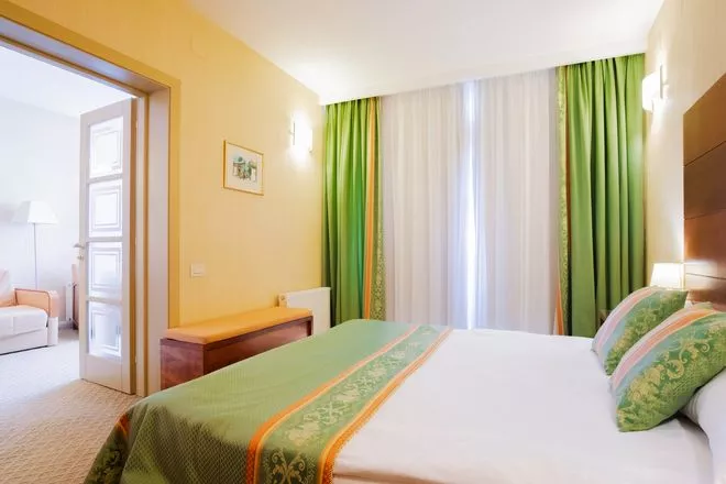 Люкс. Отель Алые Паруса. Феодосия