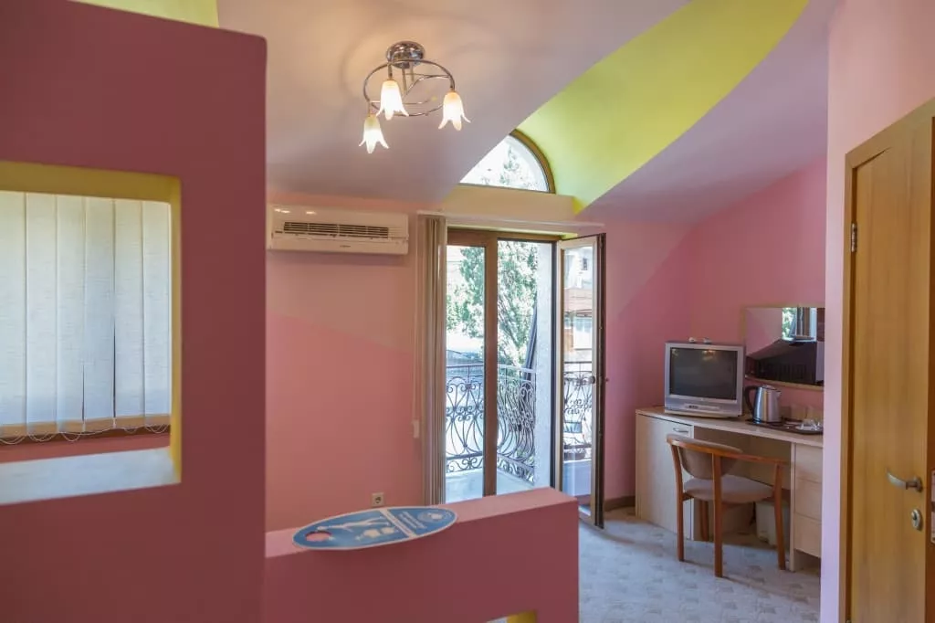 №7 Standard, Balcony Room, DBL (double). Гостиница Аквилон. Алупка