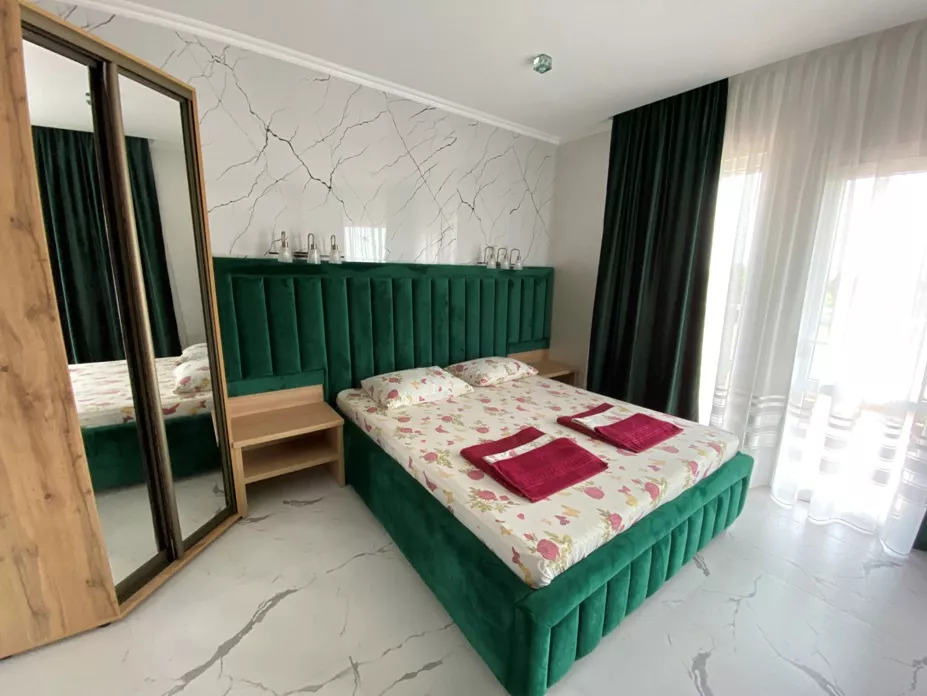 . Отель У Моря с бассейном. Евпатория