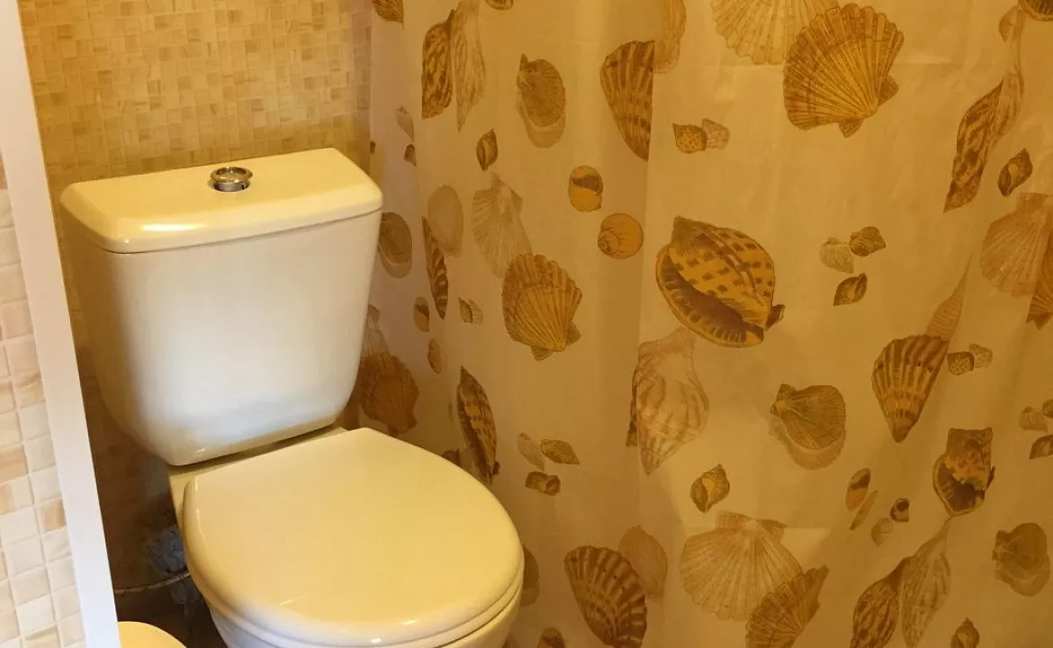 Трехместный номер с видом на море. Гостевой дом Морской бриз - Кучугуры. Кучугуры Трехместный номер с видом на море. Гостевой дом Морской бриз - Кучугуры. Кучугуры