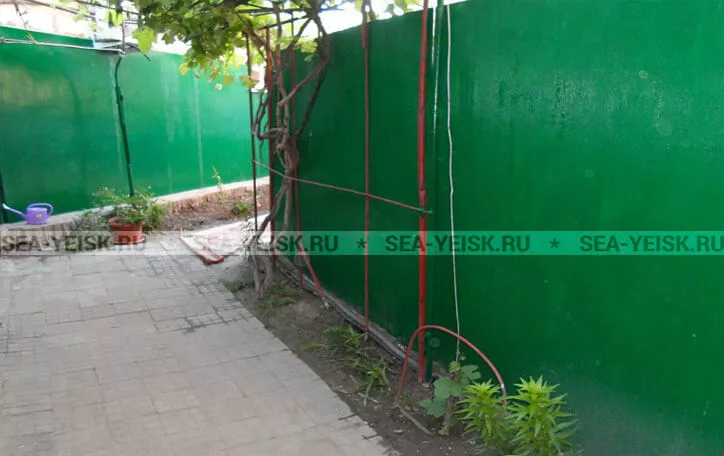 . Частный сектор "У Виктории". Ейск