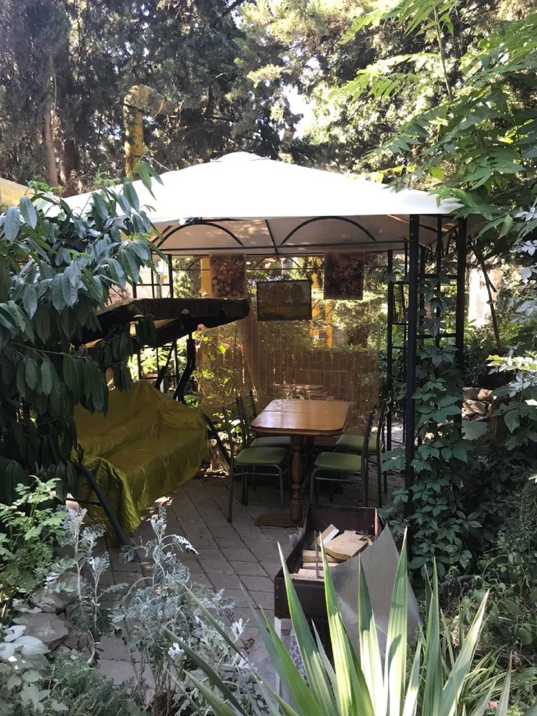 . Гостевой дом Дом семейного отдыха,до моря 10мин. Гурзуф