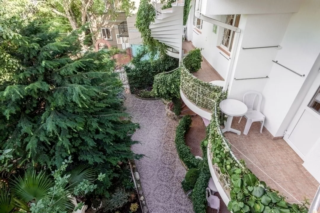 . Семейный отель «Летучая мышь». Алушта