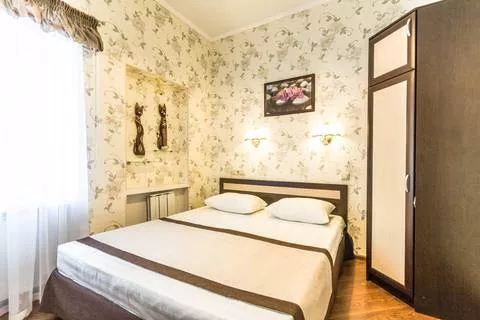 Номер 3-х местный 2-х комнатный с верандой. База отдыха «Крестьянское Подворье». Верхнее Джемете