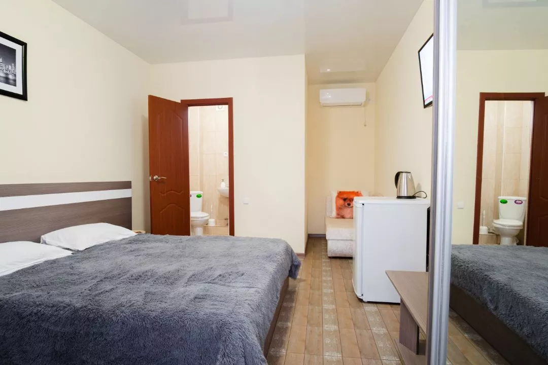 Стандарт 2-х местный. Гостиница Семейный очаг. Феодосия