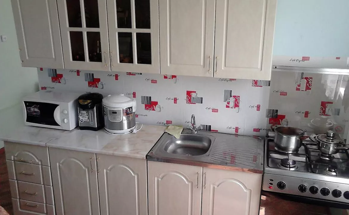 Эконом. Гостевой комплекс Гостевые домики у Нарине. Новый Афон