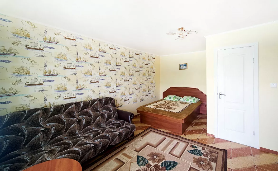 Номер полулюкс. Гостевой дом «Парадиз». Симферополь