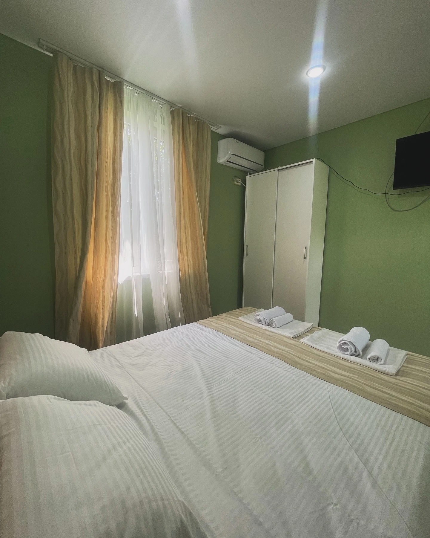 . Гостевой дом Самшит. Гагра