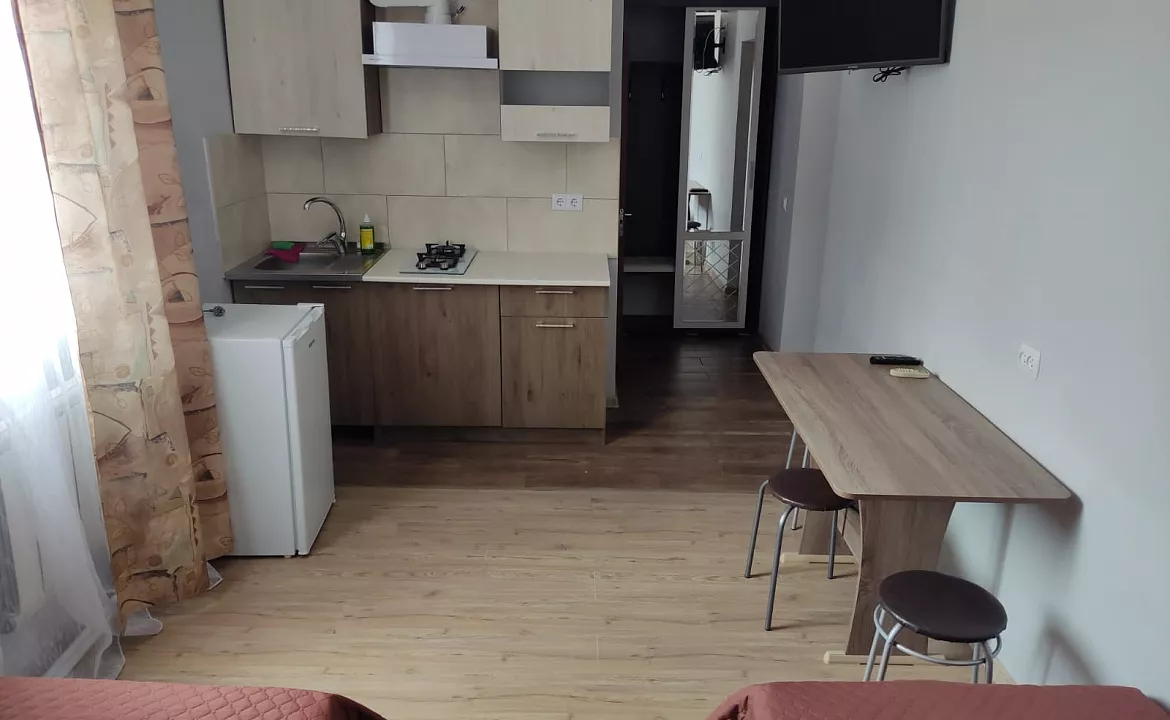 Студия номер 6. Гостевой дом НА САМБУРОВА. Анапа