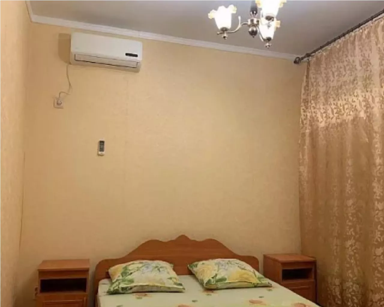 . Частный сектор Две сестры. Сухум