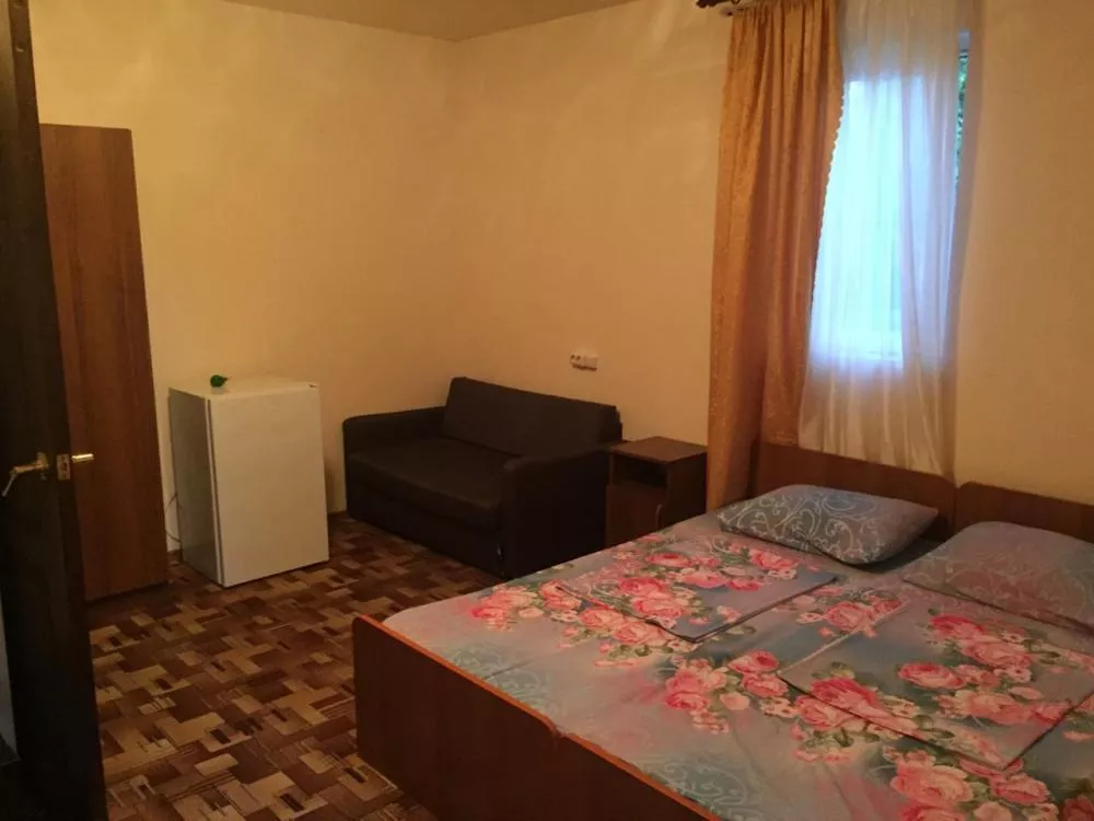 . Гостевой дом Агрба 2. Пицунда