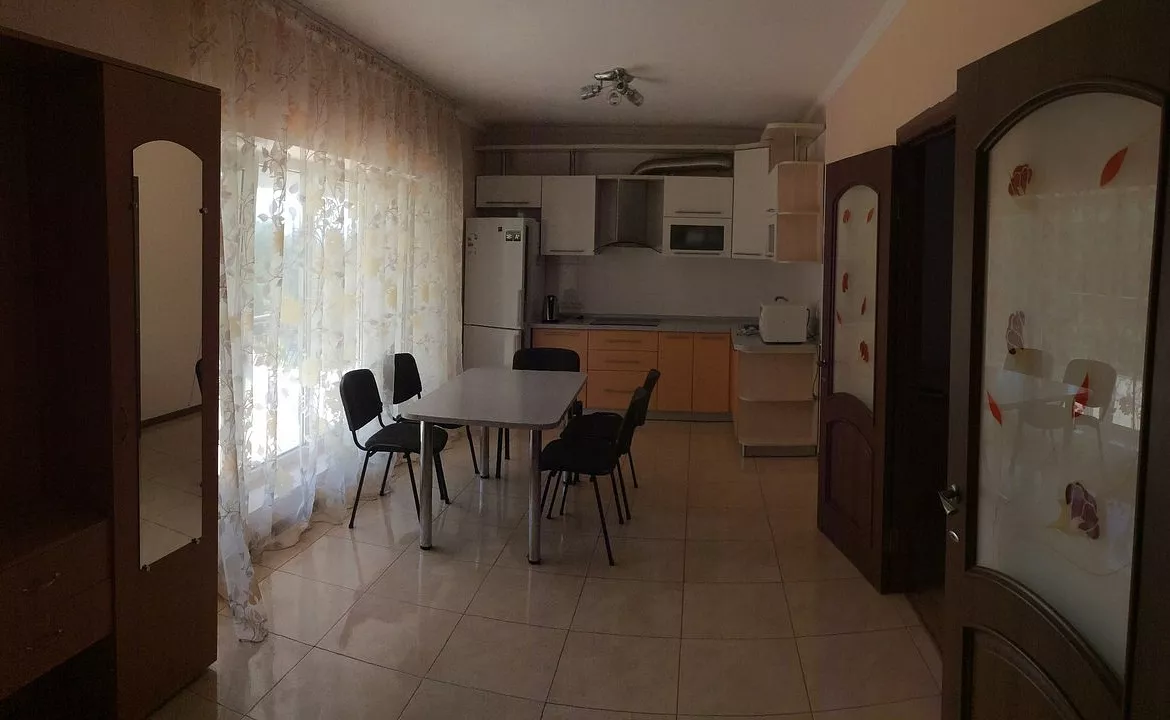 2х комнатный Номер на 6-7 человек. Гостевой дом ГРИГОРИЙ. Орджоникидзе 2х комнатный Номер на 6-7 человек. Гостевой дом ГРИГОРИЙ. Орджоникидзе