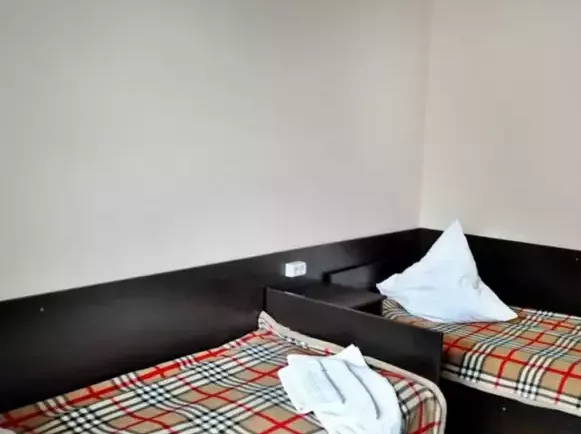 2-местный (3, 4, 5, 6 этаж). Гостиница «Домбай». Домбай-гостиницы