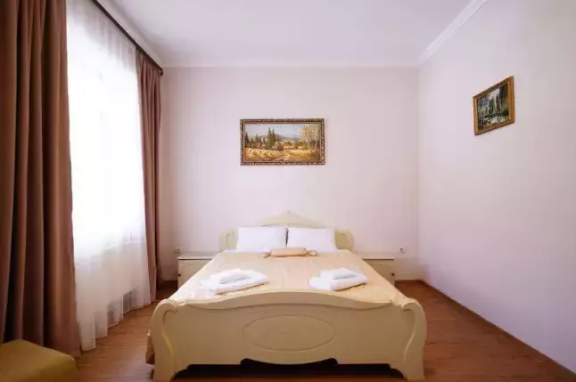 Семейный. Отель «Юсенги». Эльбрус - гостиницы