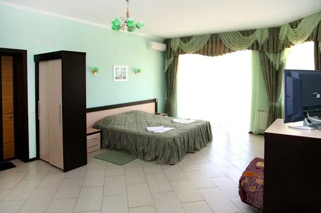 3-х местный номер . Отель "Бумеранг". Витязево