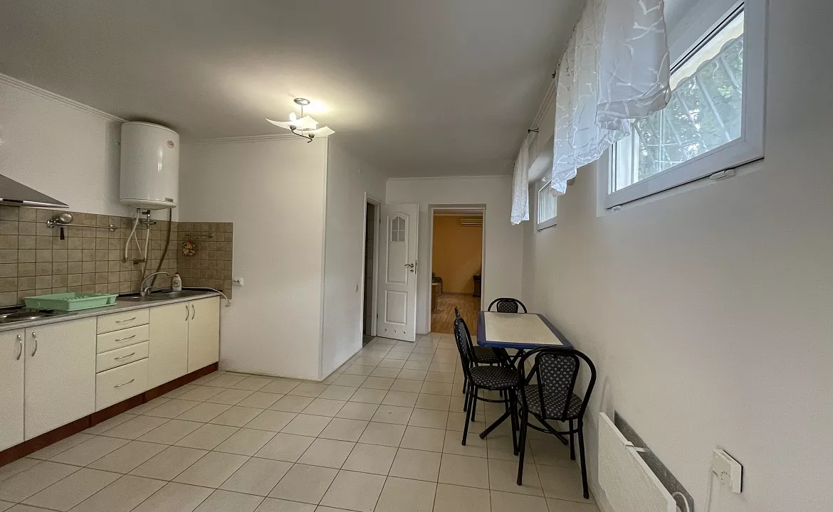 Стандарт с кухней. Гостевой дом "Ялта-Ливадия". Ливадия Стандарт с кухней. Гостевой дом "Ялта-Ливадия". Ливадия