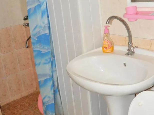 4-местный ПК (2-х комнатный). Гостевой дом "Островок". Витязево